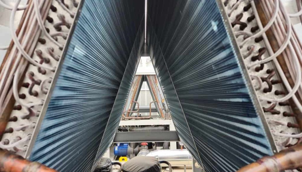 Large,Industrial,Air,Conditioning,Unit,Condenser,Coils,Showing,The,Cooling
